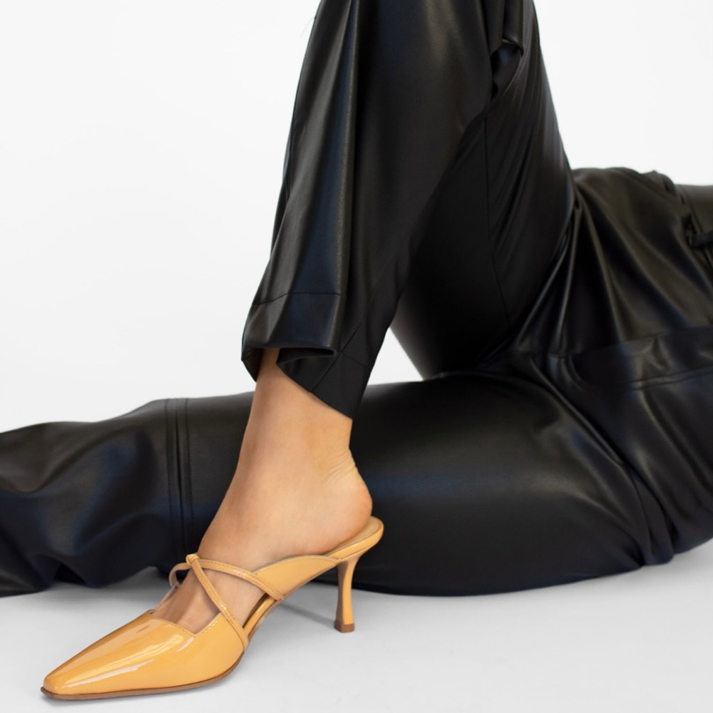 SENSO MULE SIZE 8 PATENT LEATHER NEVER WORN